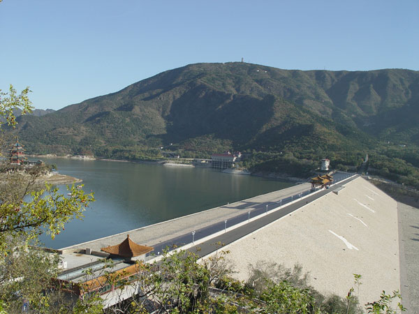 市政府与太原市政工程设计研究院就 吕梁209国道快速路改造项目进行座谈